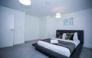 Bedroom 2 STUNNING 2 BED APARTMENT WITH PARKING