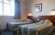 Bedroom 5 County Hotel