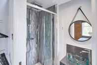 In-room Bathroom Host Stay 82G Galgate