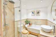 In-room Bathroom Host Stay 19 West End