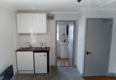 Others 6 Captivating Studio Apartment in Hounslow