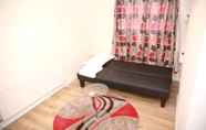 Phòng ngủ 6 Canning Town Cozy one Bedroom Apartment
