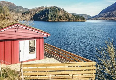 อื่นๆ Nice Home in Hyllestad With 4 Bedrooms and Wifi