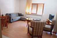 Common Space Arf Residence Suite & Hotel