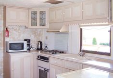 Others 4 Nice Caravan in Smoldzino With 2 Bedrooms