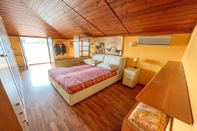 Bedroom Cosy Loft 500m From Sea