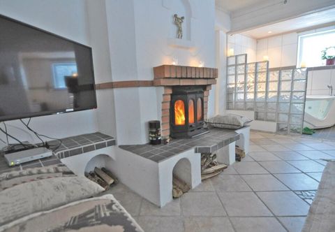 Others Amazing Home in Åmål With 2 Bedrooms, Sauna and Wifi
