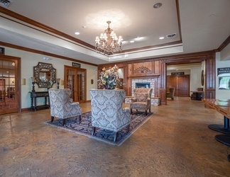 Lobby 2 Wimbledon Pointe