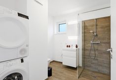 Others 2 Beautiful Apartment in Lembruch/dümmer See With 2 Bedrooms, Wifi and Indoor Swimming Pool