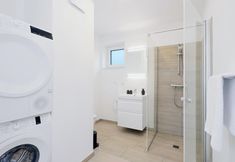 Others 3 Stunning Apartment in Lembruch/dümmer See With 2 Bedrooms, Wifi and Indoor Swimming Pool