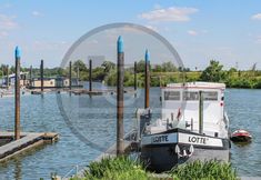 Khác 2 Beautiful Ship/boat in Ohé & Laak With 3 Bedrooms and Wifi