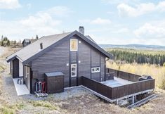 Others 5 Amazing Home in Reinsvoll With Jacuzzi and 4 Bedrooms