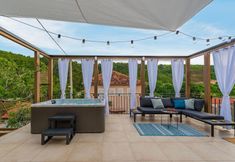 Lain-lain 7 Amazing Home in Novigrad With 2 Bedrooms, Jacuzzi and Wifi
