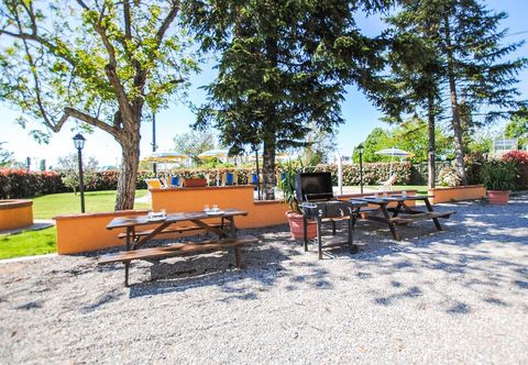 Lainnya Beautiful Home in Montecatini Terme With Wifi, 2 Bedrooms and Outdoor Swimming Pool