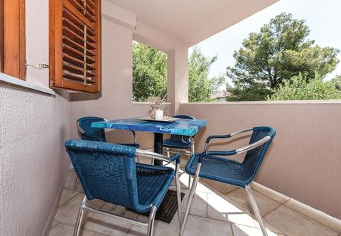 Lain-lain Beautiful Apartment in Grebastica With 2 Bedrooms and Wifi