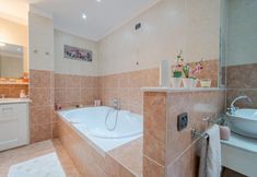 Others 5 Amazing Home in Chiavari With Outdoor Swimming Pool, 5 Bedrooms and Wifi