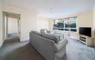 Common Space 7 Spacious Pet Friendly 2-bed Apartment in Redhill