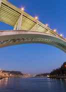 VIEW_ATTRACTIONS Holiday Flat With Balcony in the Middle of Porto All Yours No001