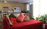 Ruang untuk Umum 2 Modern and Cosy Apartment in North London, UK