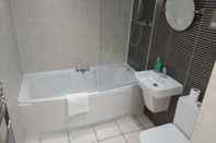 In-room Bathroom Feel At Home Nottingham