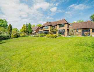 Exterior 2 Luxury Designer Mansion in West Midlands Countryside