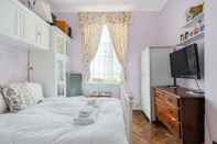 Bedroom Charming one Bedroom Flat Near Maida Vale by Underthedoormat