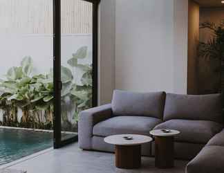 Sảnh chờ 2 RED SUNSET VILLA CANGGU 5 MIN WALK BEACH