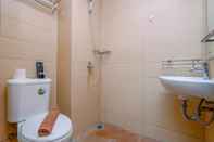 Toilet Kamar Nice Studio At 15Th Floor Margonda Residence 5 Apartment