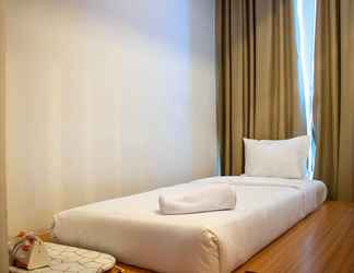 ห้องนอน 2 Nice And Cozy 1Br With Extra Room Apartment At Capitol Park Residence