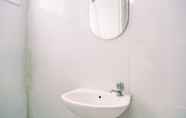 Toilet Kamar 5 Simple And Cozy Studio Apartment At Aeropolis Residence