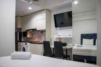 Kamar Tidur 4 Scenic And Comfortable Studio At West Vista Apartment