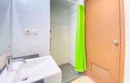 Toilet Kamar 6 Cozy Studio Room At Beverly Dago Apartment