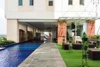 Kolam Renang Strategic Studio Apartment At B Residence Near Campus