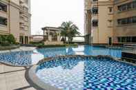 Swimming Pool Elegant And Comfy 1Br Apartment At Marina Ancol