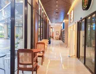 Sảnh chờ 2 Fancy And Nice 1Br At Patraland Amarta Apartment