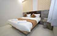 Bedroom 7 Hotel A1 Vastrapur