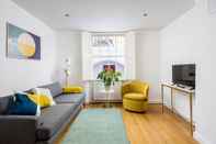 Ruang untuk Umum Altido Chic & Modern 2-Bed Flat W/ Patio In Pimlico