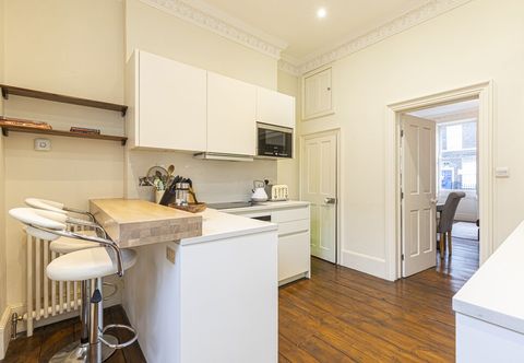 Others Altido Homely 2-Bed Flat W/ Private Courtyard In Bloomsbury