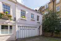 ภายนอกอาคาร Altido Elegant 2-Bed Mews Flat Near Buckingham Palace