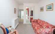 Ruang untuk Umum 3 Altido Fabulous 4Br House W/Terrace At The Heart Of Notting Hill