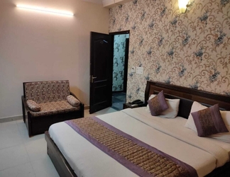 Kamar Tidur 2 Galaxy Hotel Airport