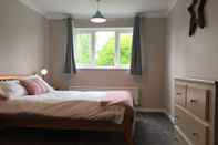 Bedroom Lovely 3-bed House, Burnham Market, North Norfolk