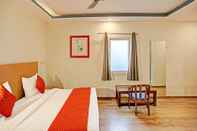 Bedroom Hotel Noida Grand Sec 58 By F9 Hotels