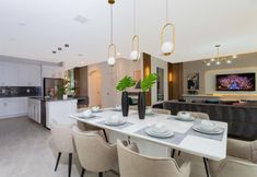 餐廳 5 New Spacious Charming Home Near Disney