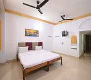 Bedroom 2 Goroomgo Nilachal Nibas Swargadwar Puri