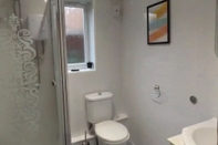 Toilet Kamar Coventry Park House