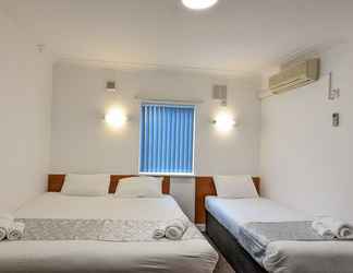 Kamar Tidur 2 SK Heathrow Hotel