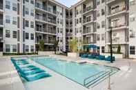 Swimming Pool Spectacular Suite 2BR 2BA Apt B - Includes Bi-weekly Cleanings Linen Change