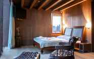 Bedroom 3 Castle Vinica