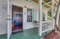 Common Space Paradise Place by Avantstay Key West Old Town Condo w/ Shared Pool